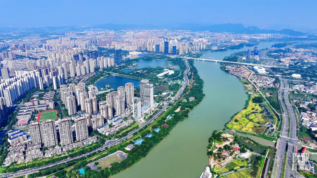 东升国际-科技赋能场景,让娱乐更有趣。